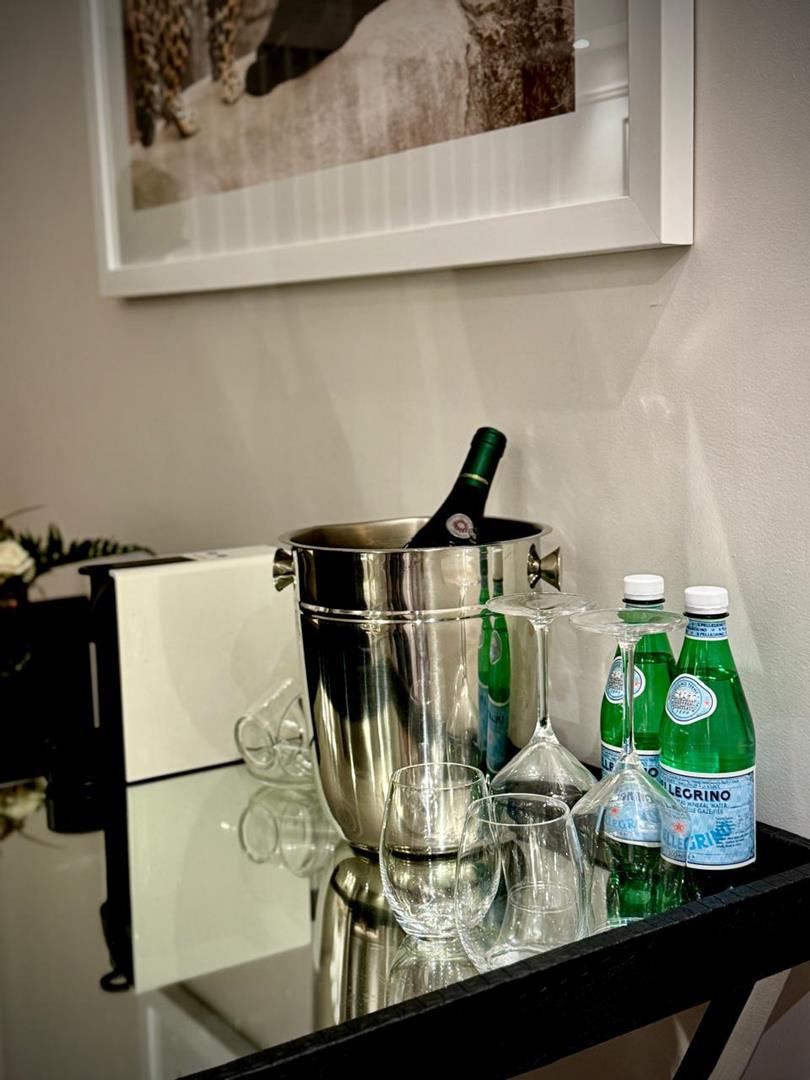 0 Bedroom Property for Sale in Sea Point Western Cape